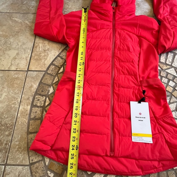 NWT lululemon down for it all jacket 8 red - Picture 12 of 16
